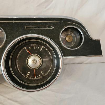 67/68 Ford Mustang Instrument Cluster (DR-DW)