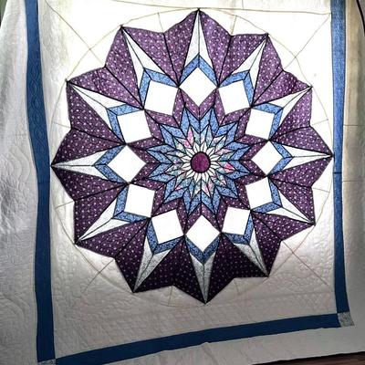 Large Amish Hand Made Quilt from Dutch Pennsylvania