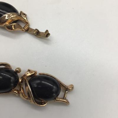 Trifari black stone bracelet