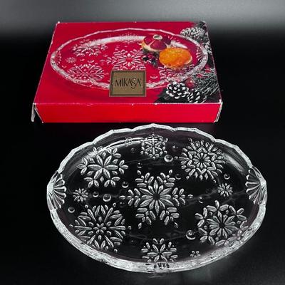 Mikasa Snowflake Clear Glass Snack Dish