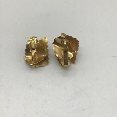 Vintage leaf clip on earrings