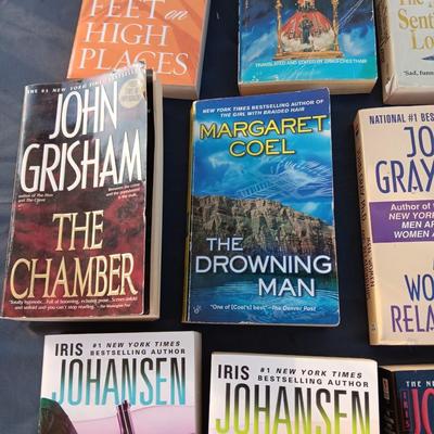 Large assortment of paperback books - Great reads! Johansen - Grisham - and more