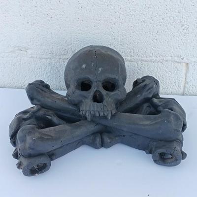 Stanbroil Imitated Human Skull and Bones Gas Log for Indoor or Outdoor Fireplaces, Fire Pits, Halloween Decor