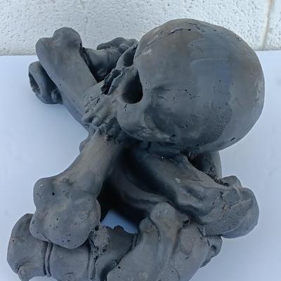 Stanbroil Imitated Human Skull and Bones Gas Log for Indoor or Outdoor Fireplaces, Fire Pits, Halloween Decor