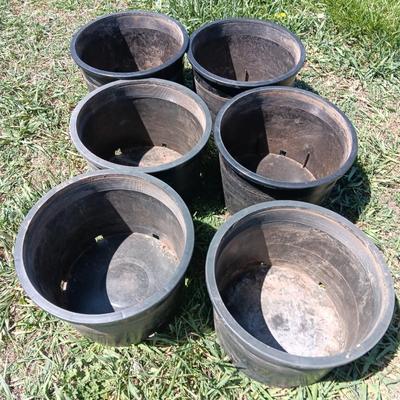 6 Gardening flowerpots - heavy duty black Garden tubs Great for tomato's!
