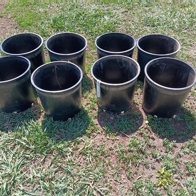 Eight Gardening flowerpots - heavy duty black Garden tubs Great for vegetable plants!