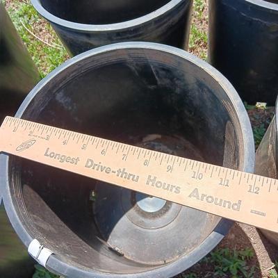Eight Gardening flowerpots - heavy duty black Garden tubs Great for vegetable plants!