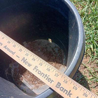Three Large sized flowerpots - heavy duty black Garden tubs Great for vegetable plants!