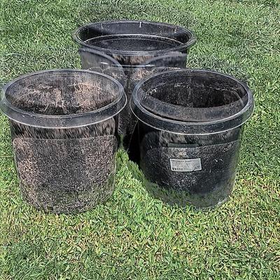 Three large flowerpots - heavy duty black Garden tubs Great for vegetable plants!