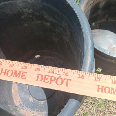 Variety of different sized small - large flowerpots - heavy duty black Garden tubs Great for vegetable plants!