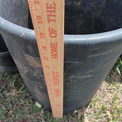 Variety of different sized small - large flowerpots - heavy duty black Garden tubs Great for vegetable plants!