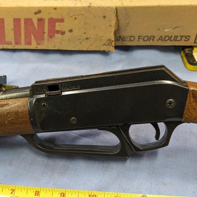 Vintage Daisy Model 880 BB or Pellet Gun