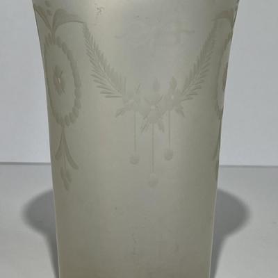Antique Iridescent Signed Steuben/Hawkes Verre De Soie Water Glass 5" Tall as Pictured. (No Damage but May Need Cleaning).
