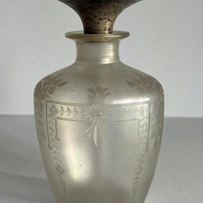 Antique Iridescent Signed Steuben/Hawkes Verre De Soie Perfume Atomizer 5-1/2" Tall w/Silver Stopper as Pictured. (No Damage but May...