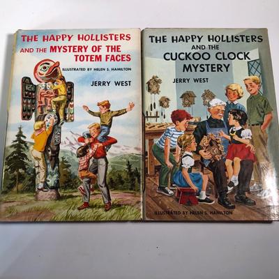 LOT 270B: Vintage 1960s Happy Hollisters Children's Novels by Jerry West