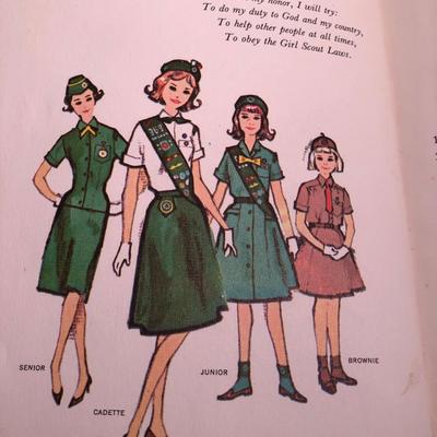 LOT 275B: Vintage Girl Scout Cadette Handbook, 1970s Red Cross First Aid Manual, Harriet the Spy & Camp Mont Shenandoah Ephemera