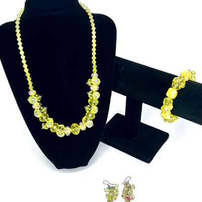 Yellow Floral Beaded Necklace and Bracelet