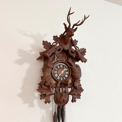 CUENDET ~ Wood â€œHunters Musical Cuckoo Clock ~*Read Details