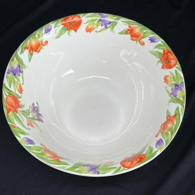 Harker Pottery Tulips mixing bowl