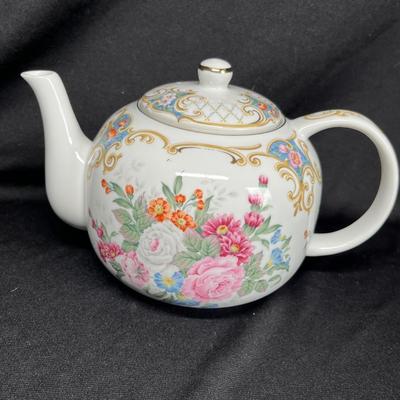 Floral bone china tea pot