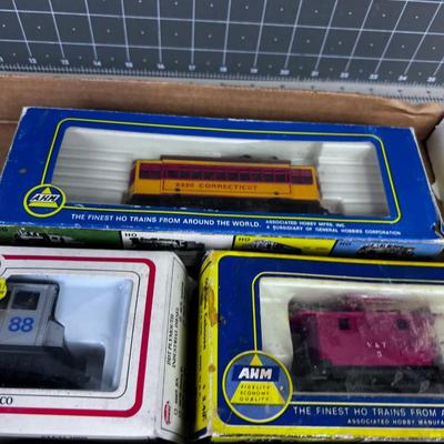 HO Scale Trains: Cars and Engines, In original Boxes