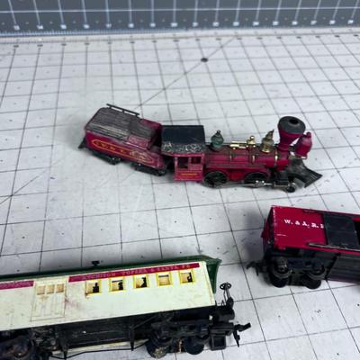 Ho Scale Engine and (2) Old Timey Cars