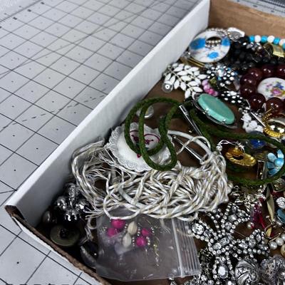 Mixed Lot of Jewelry  Earrings, Pins and Necklaces