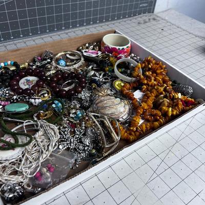 Mixed Lot of Jewelry  Earrings, Pins and Necklaces