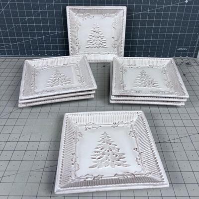 8 NEW Tree Plates with Holly Berry  Trim 