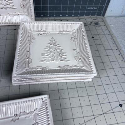 8 NEW Tree Plates with Holly Berry  Trim 