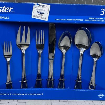 OSTER MASONVILLE NEW 38 Piece Stainless Steel Flatware Set NEW 