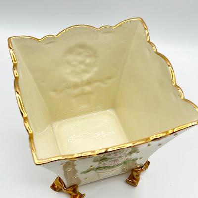 LENOX ~ The Lenox Gold Club Footed Flowerpot