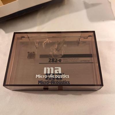 Marantz Record Player and Accessories (PB-DZ)