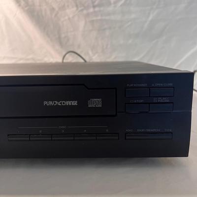 Yamaha Compact Disc Player and More (PB-DZ)