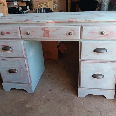 Solid wood student desk