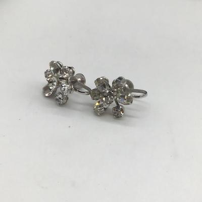 Vintage Rhinestone clip on Earrings