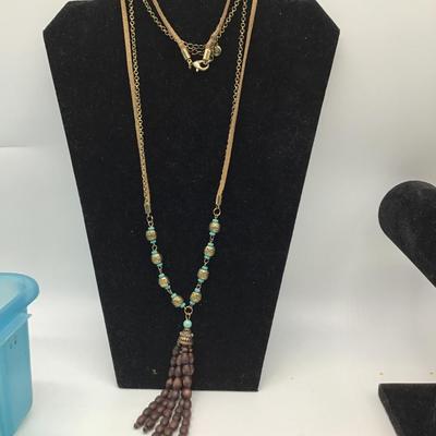 1946 turquoise and brown beads necklace