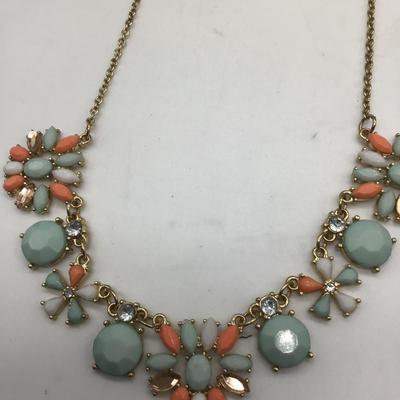 Beautiful pastel colored flower fashion necklace