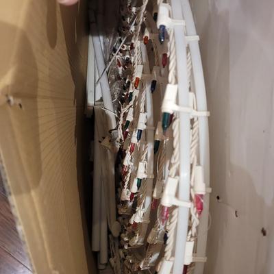 Spiral Multicolored Light Christmas Tree and String Lights (LR-CE)