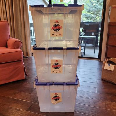 Rubbermaid Storage Bins and More (LR-CE)