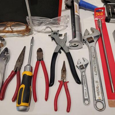 Wrenches, Pliers, Digital Caliper and More (DR-CE)