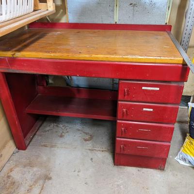 Sweet Workbench Desk with Locking Drawers