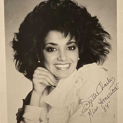 1984 Miss America Suzette Charles signed photo
