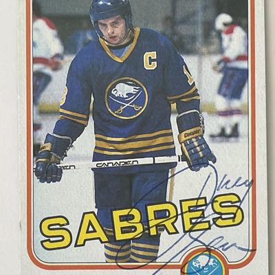 Buffalo Sabres Danny Gare 1981 Topps #14 signed trading card 