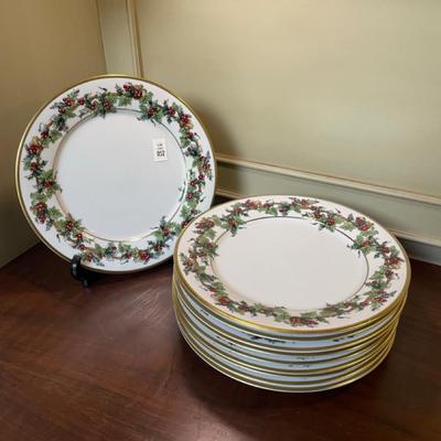 The Holly & the Ivy dinner plates