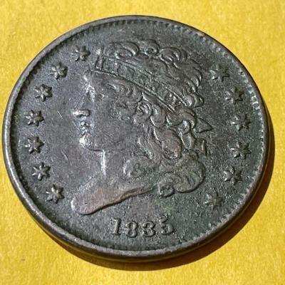 1835 VERY FINE CONDITION HALF CENT TYPE COIN AS PICTURED.
