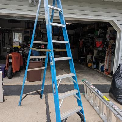 Like New Werner 12 ft. Fiberglass Step Ladder (16 ft. Reach Height)