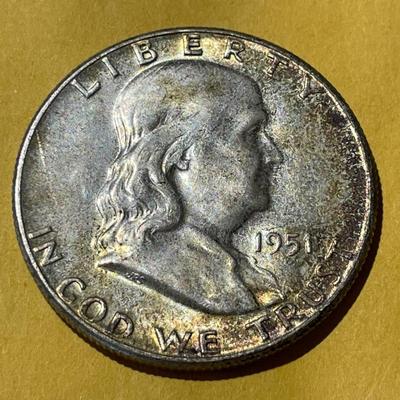 1951-P AU CONDITION FRANKLIN SILVER HALF DOLLAR AS PICTURED.