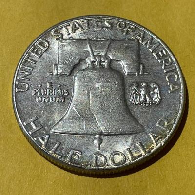 1959-P EF/AU CONDITION FRANKLIN SILVER HALF DOLLAR AS PICTURED.
