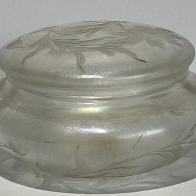 Antique Iridescent Signed Steuben/Hawkes Verre De Soie Cosmetic Powder Jar 4-1/4" Wide as Pictured. (No Damage but May Need Cleaning).